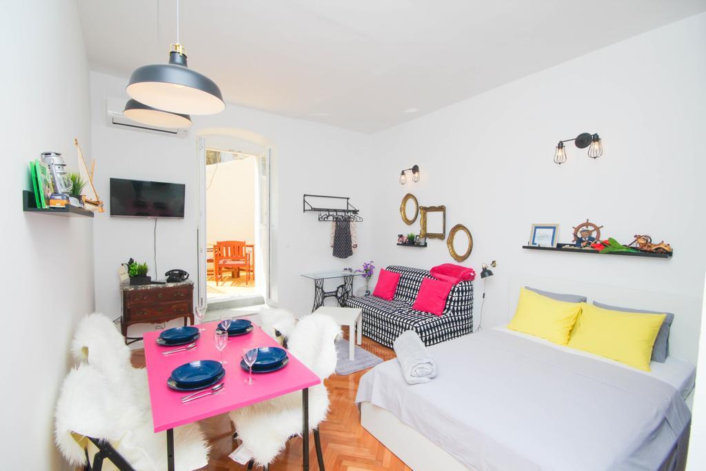 Fab 'N' Chic Apartments スプリト エクステリア 写真